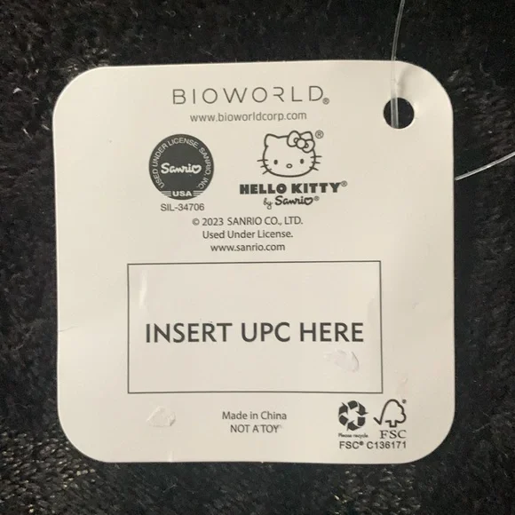 NWT Hello Kitty Collectible Ceramic Mugs w/Heart-Shaped Handle • Set of (2) Cups - Picture 4 of 7